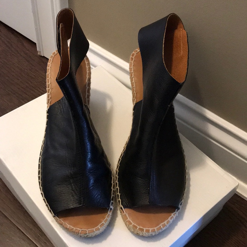 Leather wedge espadrilles